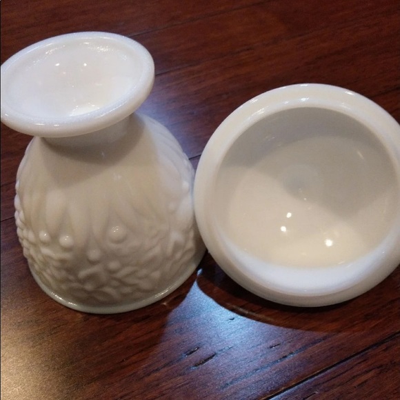 milk glass candy dish - Picture 4 of 4
